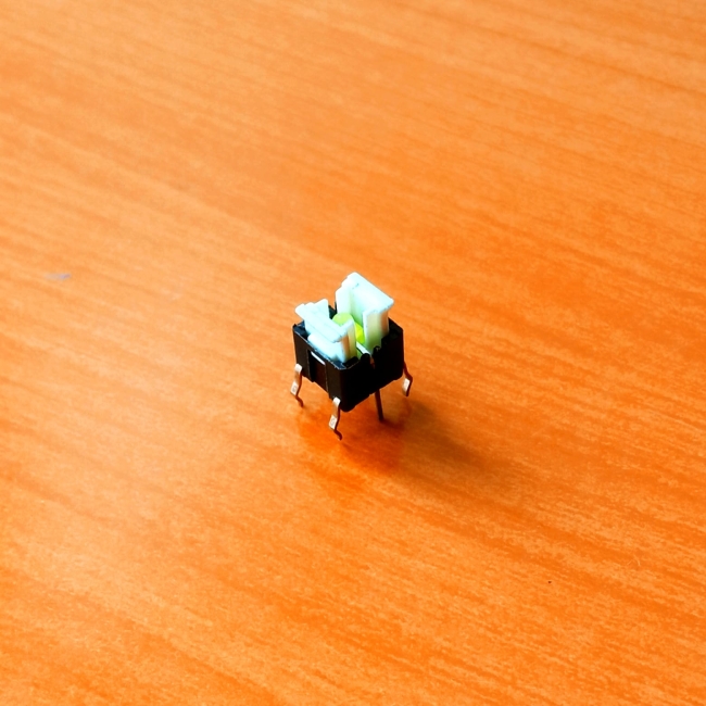 Кнопка 4-pin  6x6mm L=3mm с белой подсветкой  (№98w)