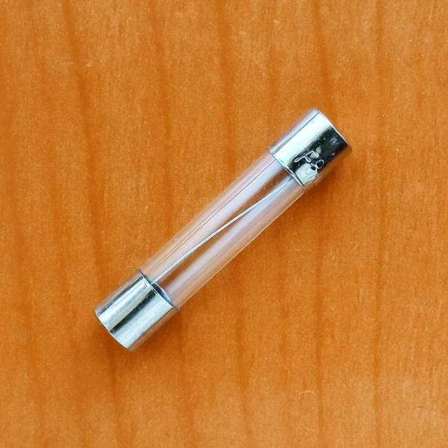 Предохранитель 6x30mm 8.0A ВПБ6-26