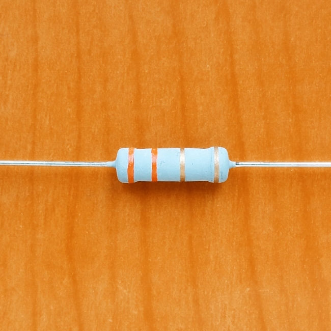 Резистор  2w         3.3om (3R3) 5%